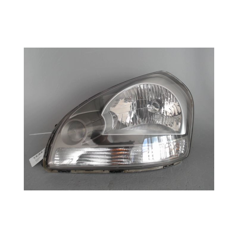 PHARE GAUCHE HYUNDAI TUCSON BREAK I 2004-2010