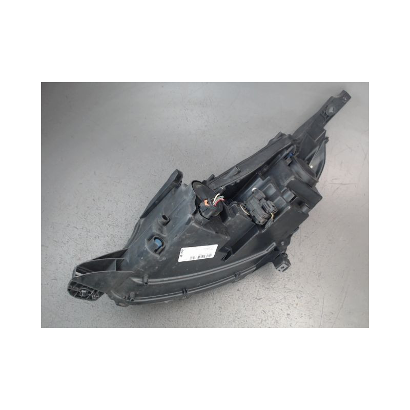 PHARE DROIT PEUGEOT 2008