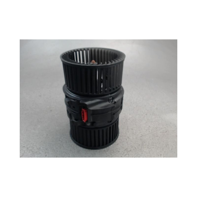 MOTEUR VENTILATEUR CHAUFFAGE RENAULT MEGANE