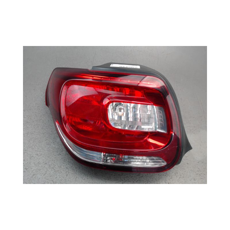 FEU ARRIERE GAUCHE  CITROEN DS3