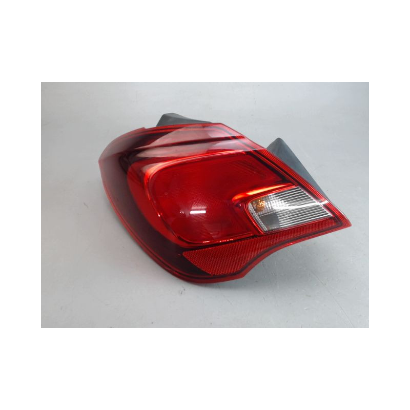 FEU ARRIERE GAUCHE  OPEL CORSA