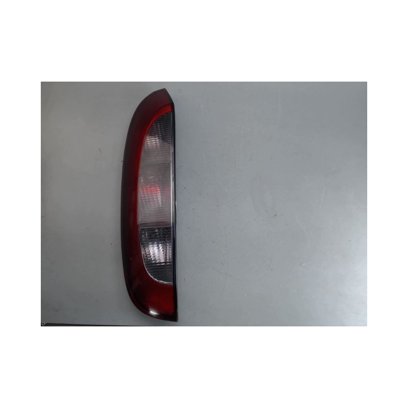 FEU ARRIERE GAUCHE  OPEL CORSA