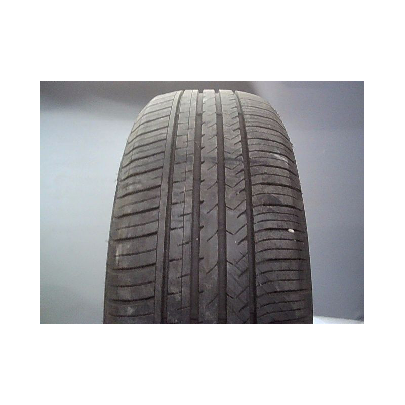 Pneu WINRUN R380 215 60 16 99 V