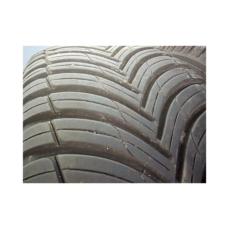 Paire de pneus KLEBER QUADRAXER SUV ALL SEASON 235 60 18 103 V