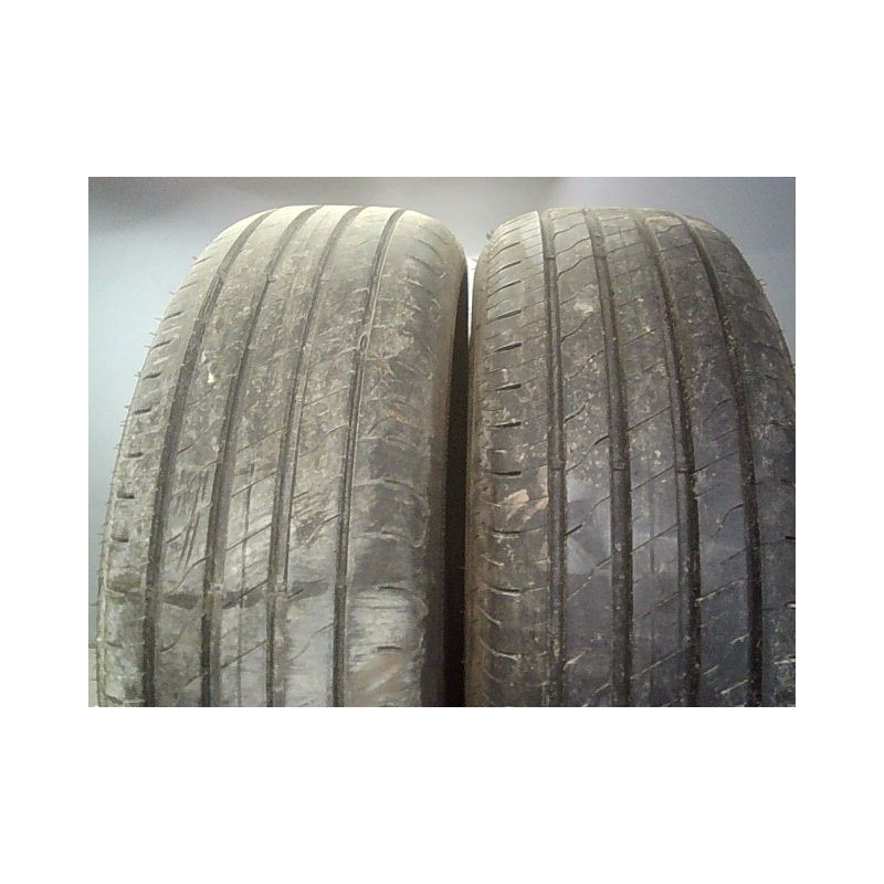 Paire de pneus GOOD YEAR EFFICIENT GRIP 2 SUV 225 60 17 99 H