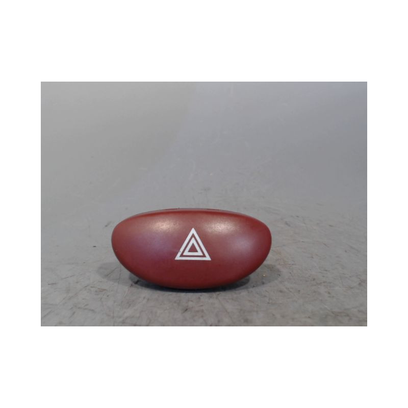BOUTON DE WARNING PEUGEOT 206 3P