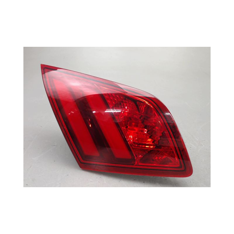 FEU ARRIERE INTERIEUR GAUCHE PEUGEOT 308