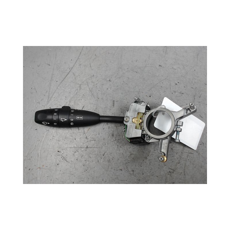 COMMANDE CLIGNOTANT MERCEDES CLASSE B 2008-