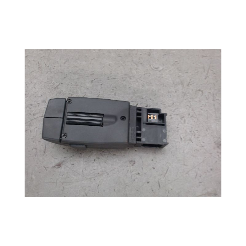 COMMANDE AUTORADIO DACIA SANDERO