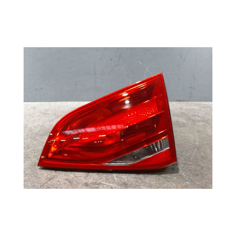 FEU ARRIERE INTERIEUR DROIT AUDI A4 2008-