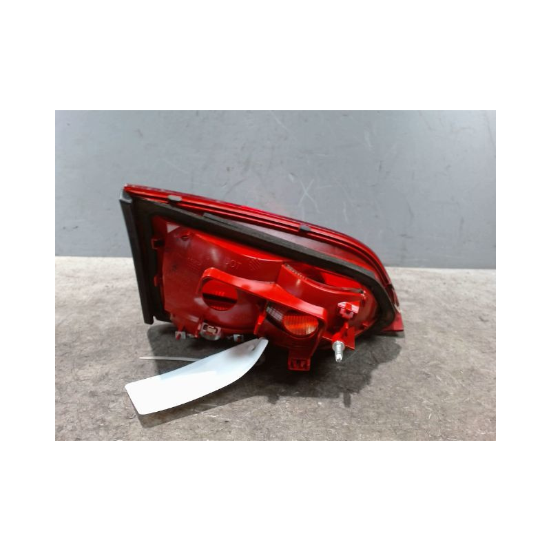 FEU ARRIERE INTERIEUR DROIT AUDI A4 2008-
