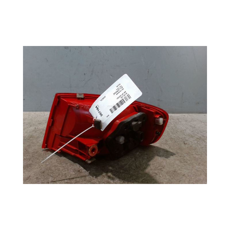 FEU ARRIERE GAUCHE  AUDI A4 2008-