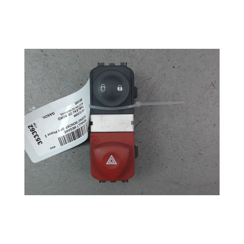 BOUTON DE WARNING RENAULT MEGANE
