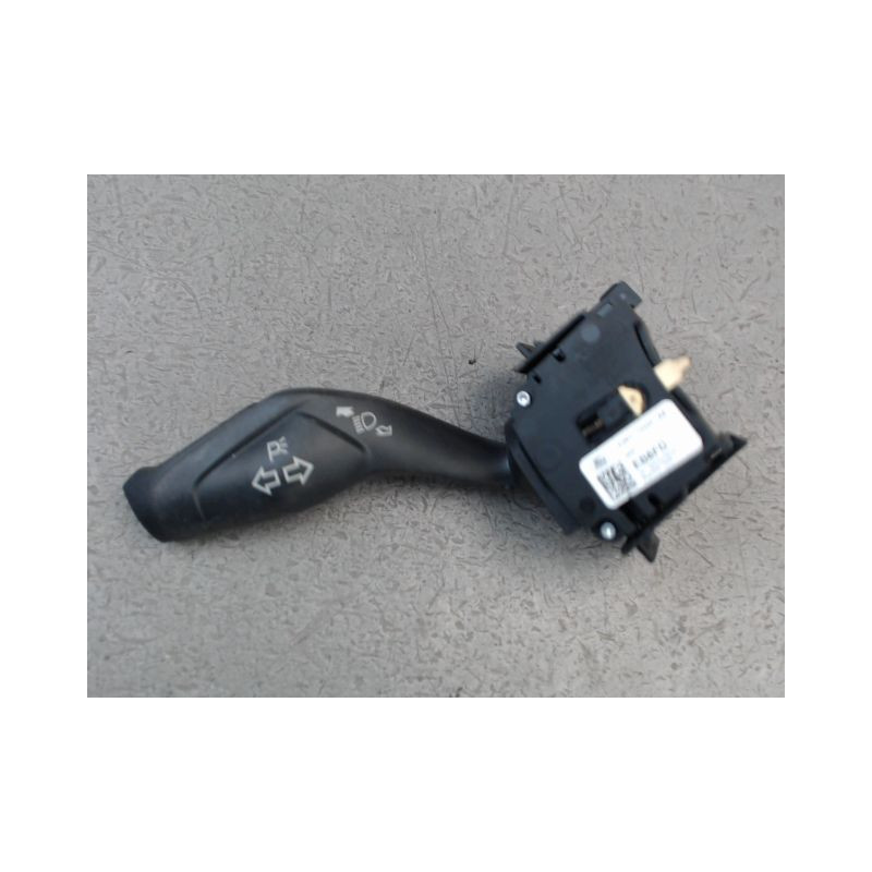 COMMANDE CLIGNOTANT FORD KUGA