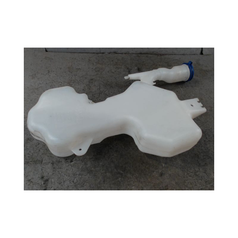 RESERVOIR LAVE-GLACE AVANT FORD FIESTA 2010-