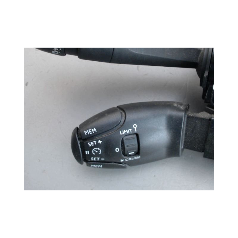 BLOC COMMODOS PEUGEOT 208