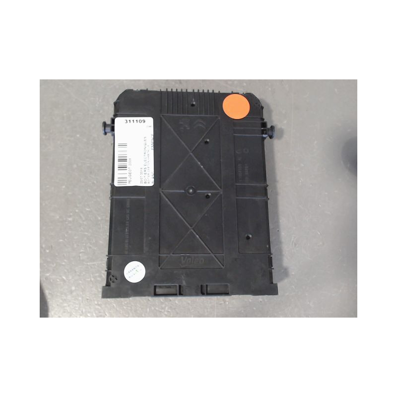 BOITIER GESTION HABITACLE PEUGEOT 2008