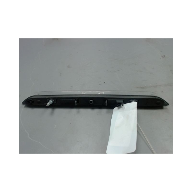 FEUX STOP SUPPLEMENTAIRE PEUGEOT 308 2011-