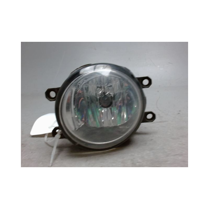 PHARE ANTIBROUILLARD AVANT GAUCHE TOYOTA RAV4