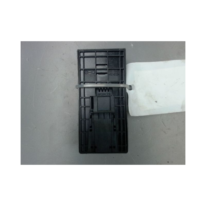 COMMANDE LEVE-GLACE PORTE AVG AUDI A4