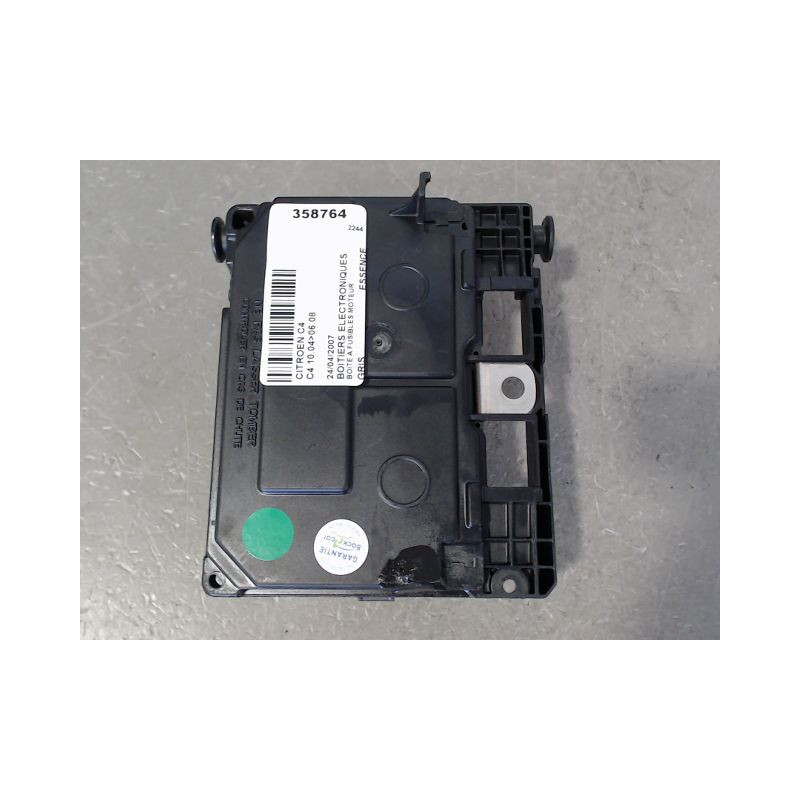 BOITE A FUSIBLES CITROEN C4 04-08