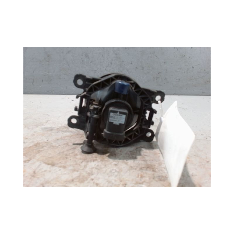 PHARE ANTIBROUILLARD AVANT GAUCHE RENAULT CLIO IV