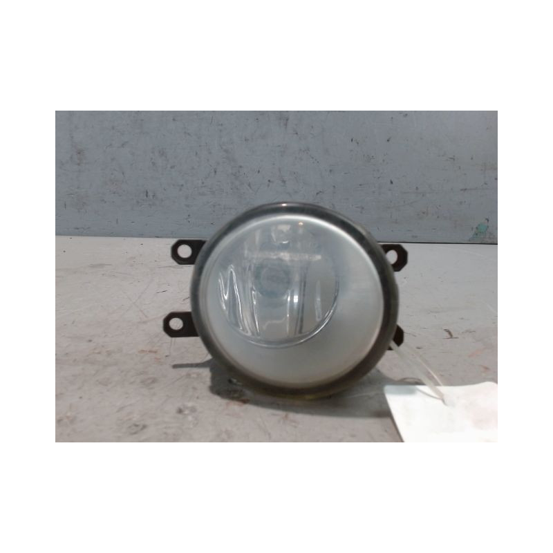 PHARE ANTIBROUILLARD AVANT DROIT TOYOTA AURIS 2010-