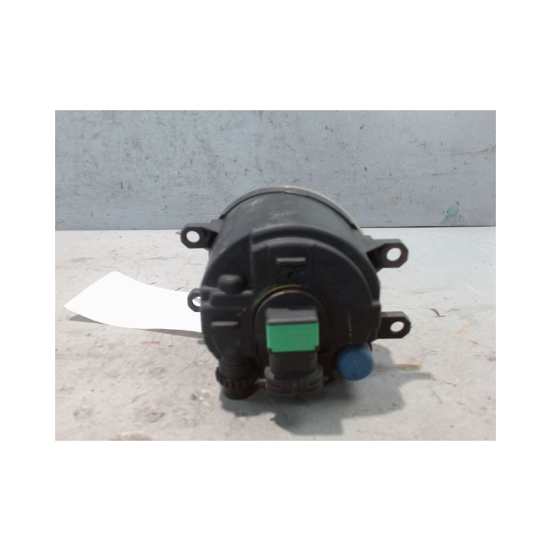 PHARE ANTIBROUILLARD AVANT DROIT TOYOTA AURIS 2010-