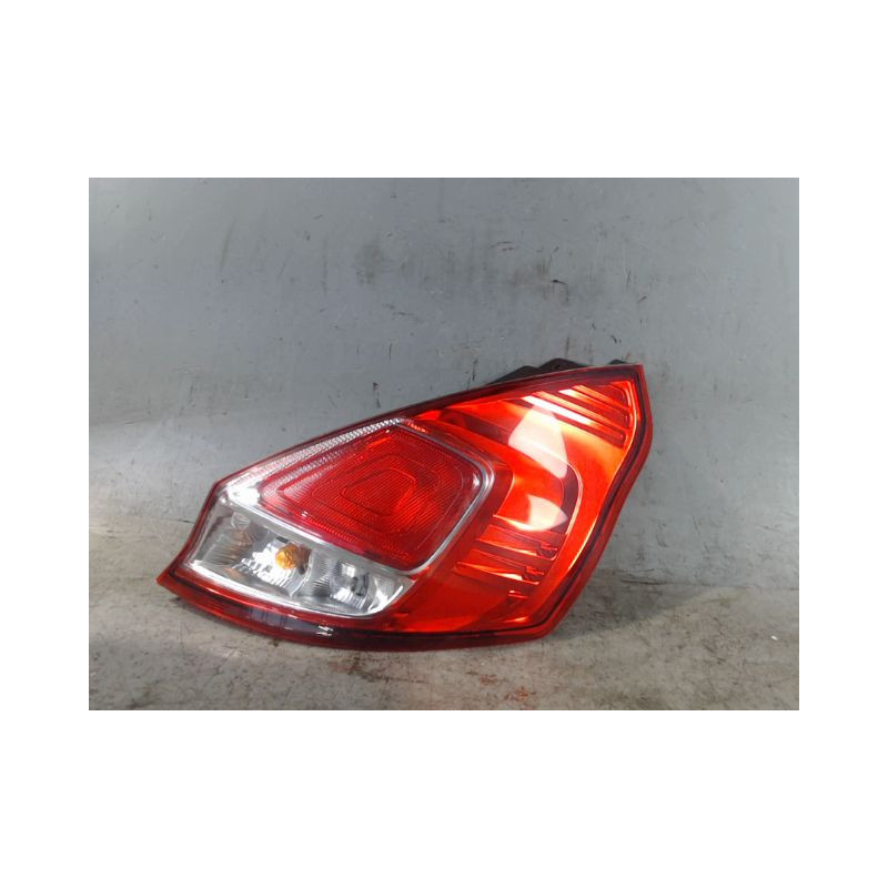 FEU ARRIERE DROIT FORD FIESTA
