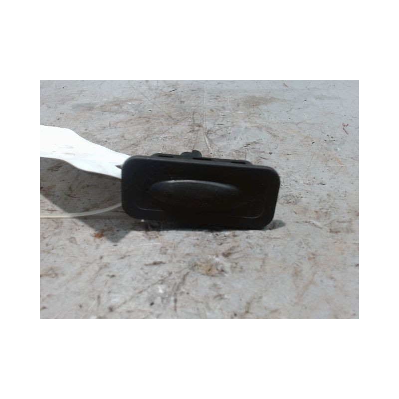 ACTIONNEUR SERRURE HAYON  RENAULT SCENIC II PH1 02-06
