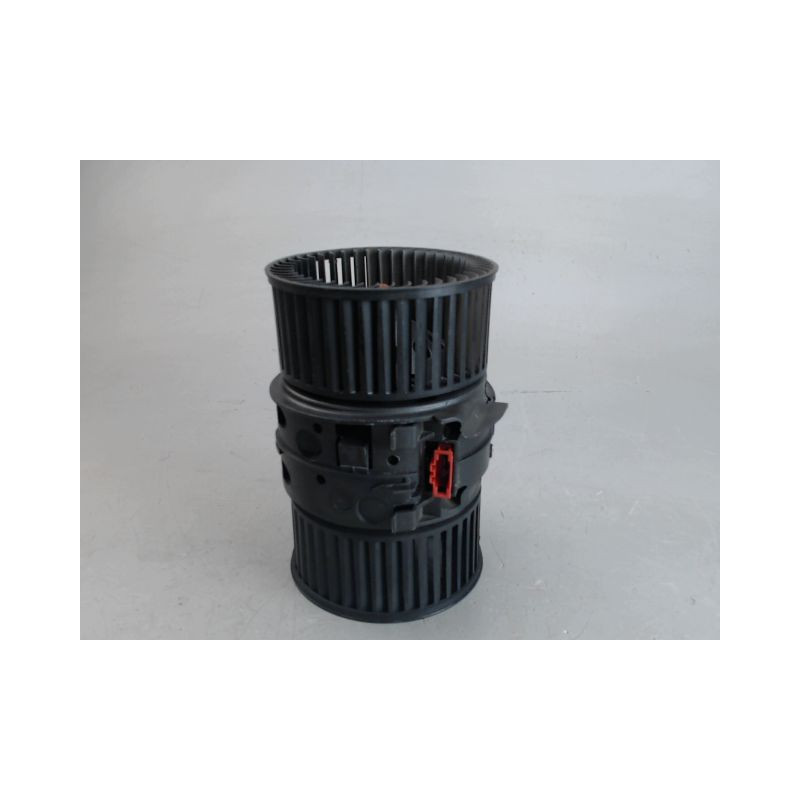MOTEUR VENTILATEUR CHAUFFAGE RENAULT MEGANE