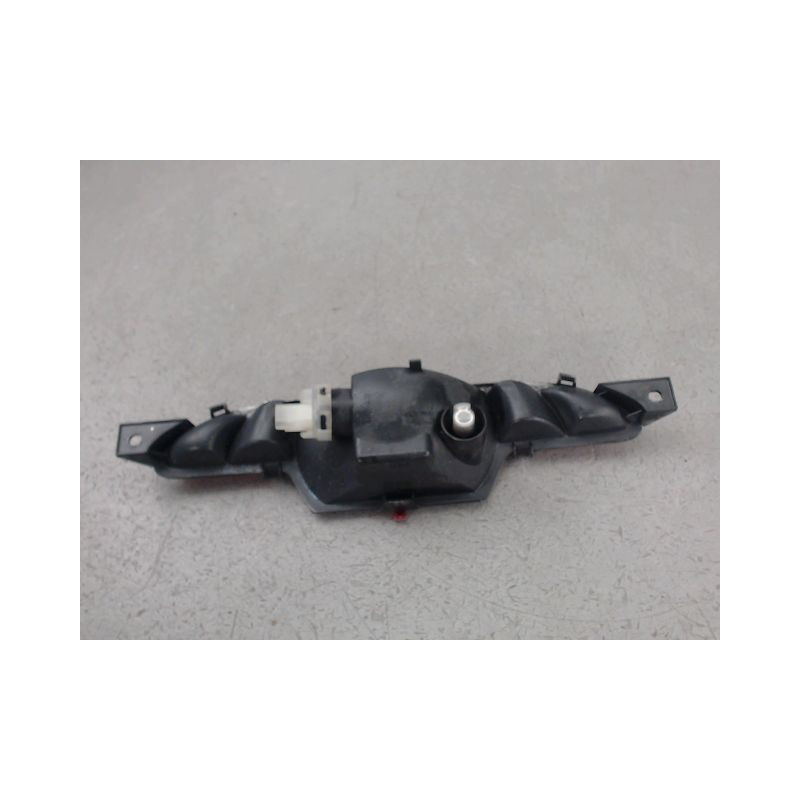 FEU BROUILLARD CENTRAL ARRIERE PEUGEOT 208