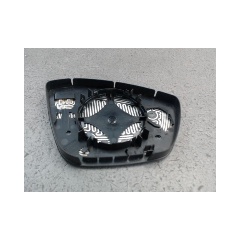 GLACE RETROVISEUR EXT G PEUGEOT 208