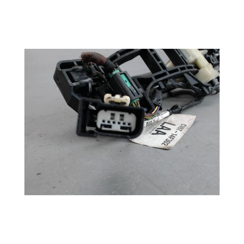 POIGNEE EXTERIEURE PORTE AVANT DROIT FORD KUGA