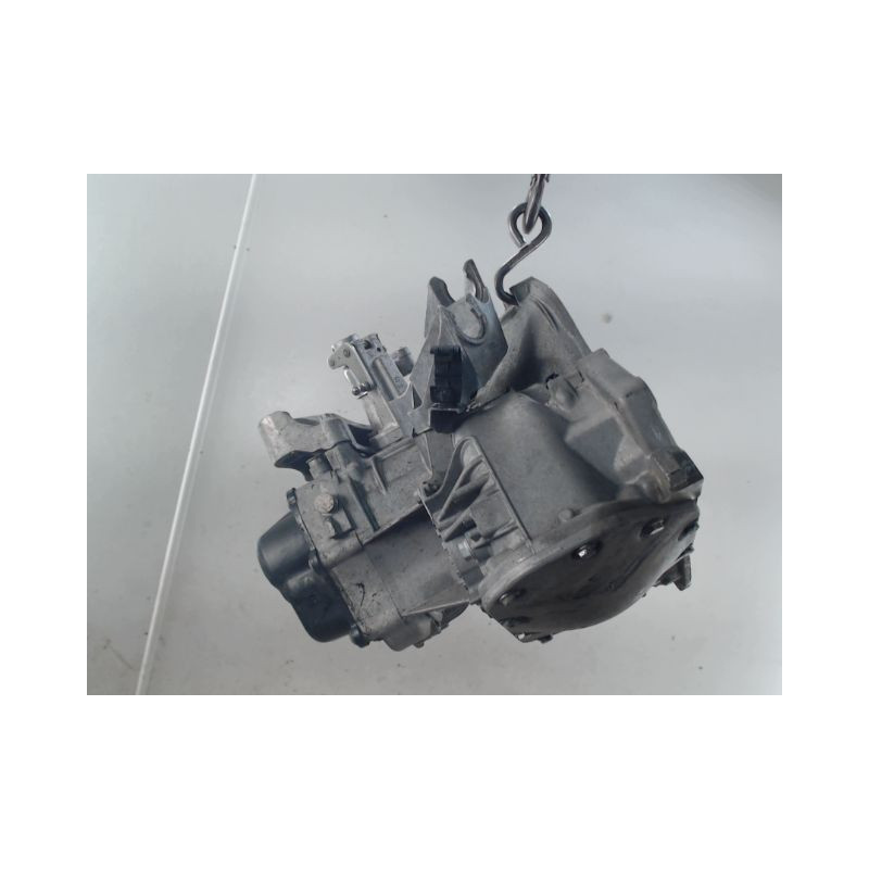 BOITE A VITESSE MECANIQUE OPEL CORSA 1.4 