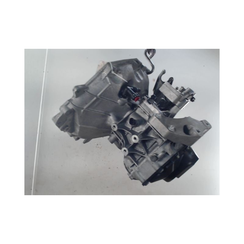BOITE A VITESSE MECANIQUE OPEL CORSA 1.4 