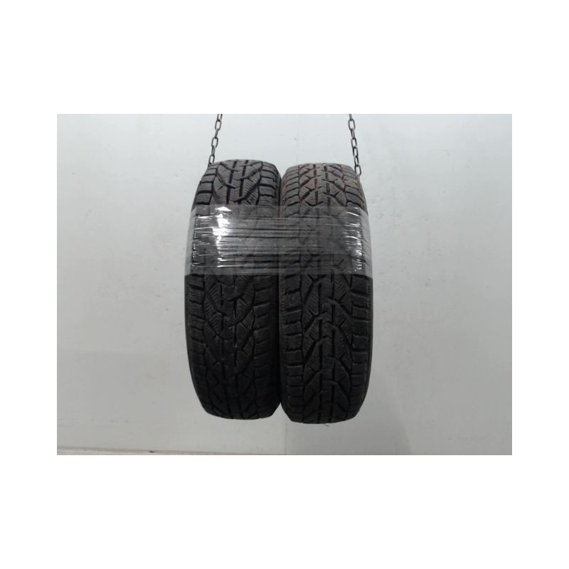 Paire de pneus SEBRING SNOW 185 65 15 82 T