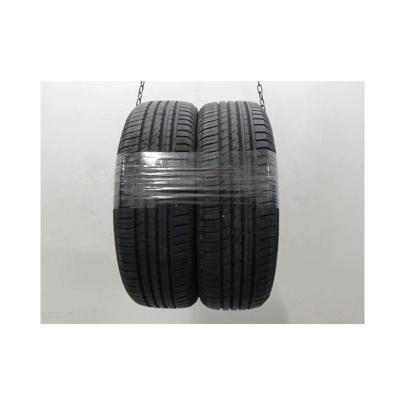 Paire de pneus WINRUN R330 205 60 16 92 H
