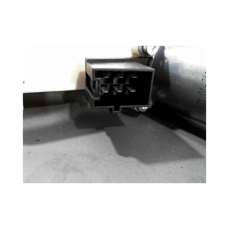 MECANISME+MOTEUR LEVE-GLACE AVANT DROIT MERCEDES CLASSE A 2001 -