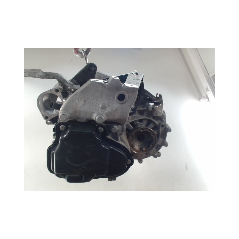 BOITE A VITESSE MECANIQUE VOLKSWAGEN GOLF 1.6 TDI