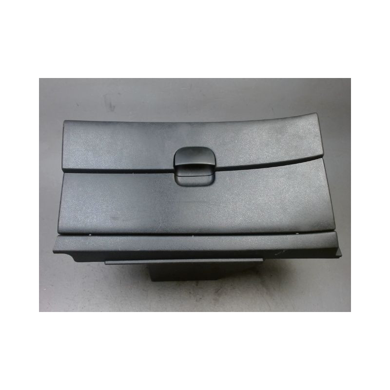 BOITE A GANTS NISSAN QASHQAI