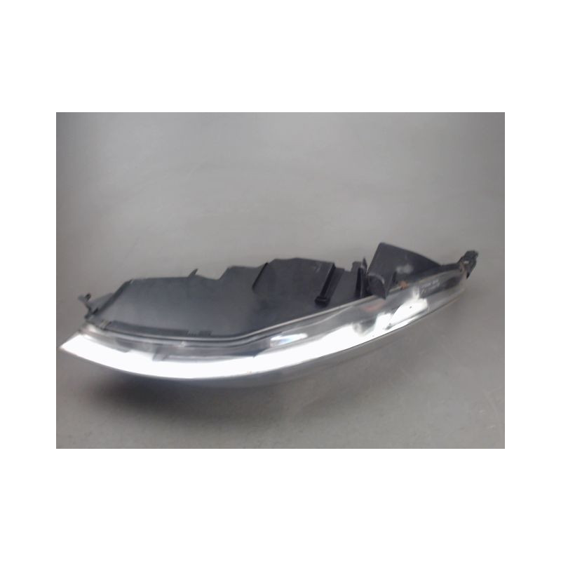 PHARE DROIT PEUGEOT 407
