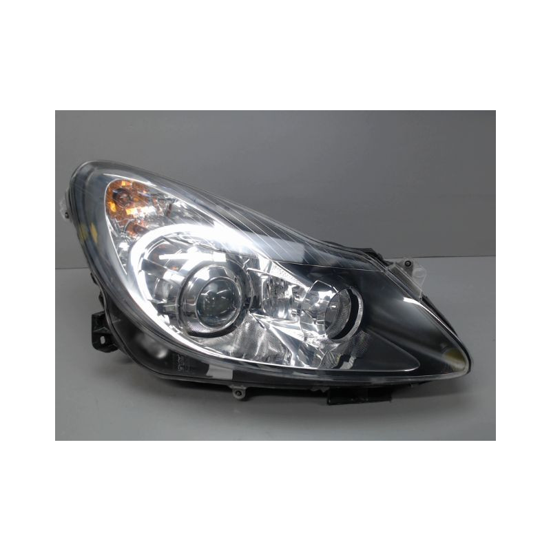 PHARE DROIT OPEL CORSA