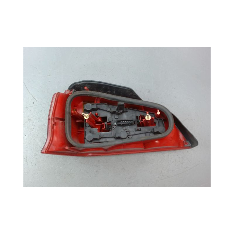 FEU ARRIERE DROIT PEUGEOT 106 Phase 2 1996-2003