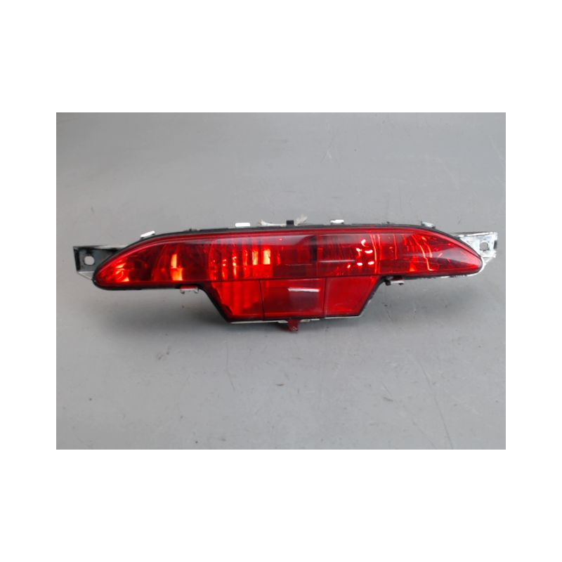 FEUX STOP SUPPLEMENTAIRE PEUGEOT 208