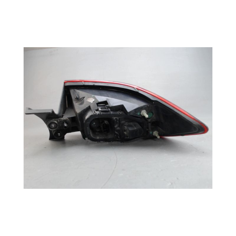 FEU ARRIERE GAUCHE  RENAULT CLIO