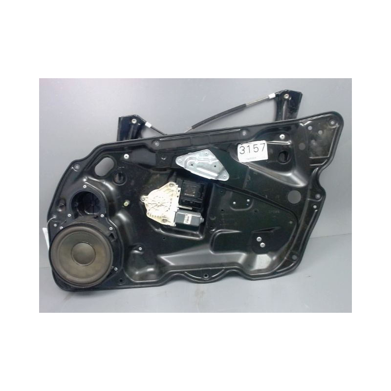 MECANISME+MOTEUR LEVE-GLACE AVANT DROIT VOLKSWAGEN PASSAT 5 1.9 TDI - 8V TURBO
