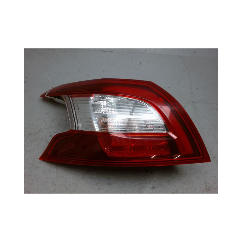 FEU ARRIERE GAUCHE  PEUGEOT 308 2011-