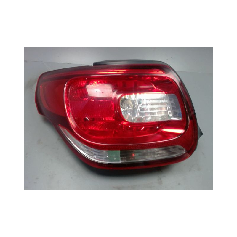 FEU ARRIERE GAUCHE  CITROEN DS3 PHASE 1 1.6 HDI - 8V TURBO