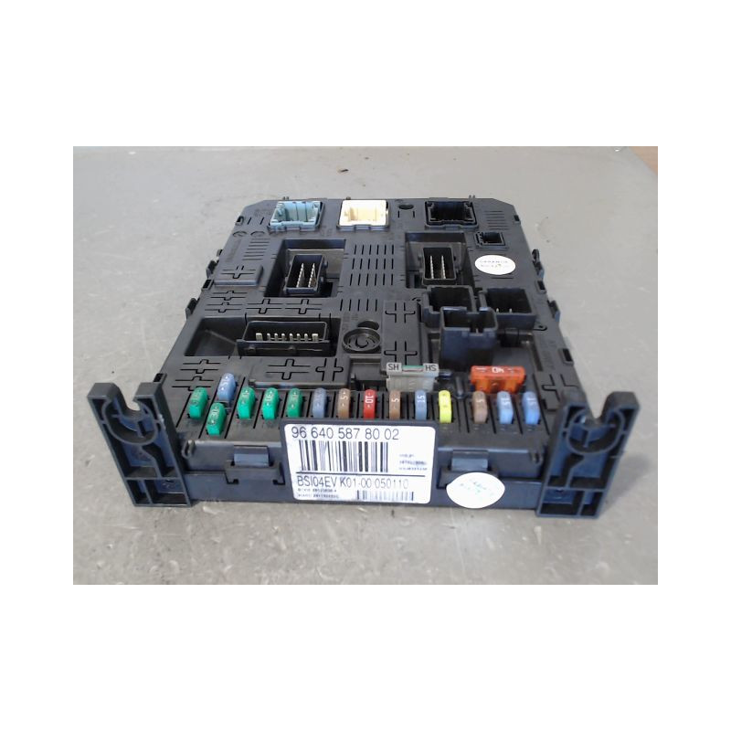 BOITIER GESTION HABITACLE PEUGEOT 3008 2009-